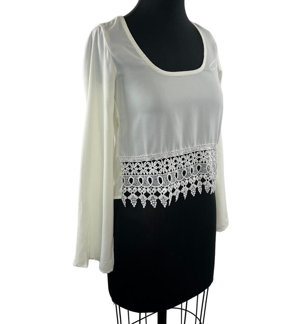 TOBI Ivory White Square Neck Bell Sleeve Lace Trim Crop Satin Top Blouse Size XS